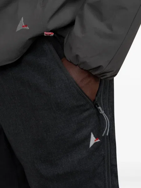Pantaloni Roa din țesătură twill gri