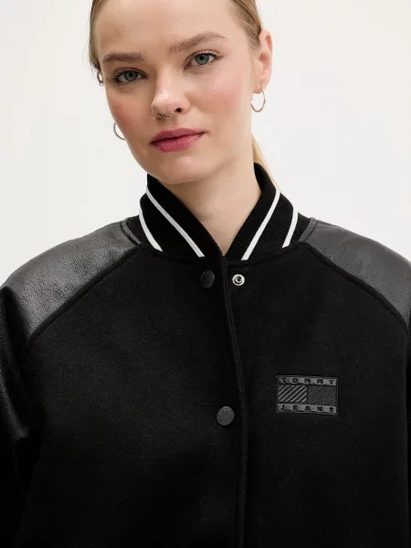 Tommy Jeans Яке с вълна черно