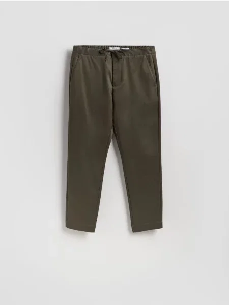 Reserved Pantaloni carrot fit verde
