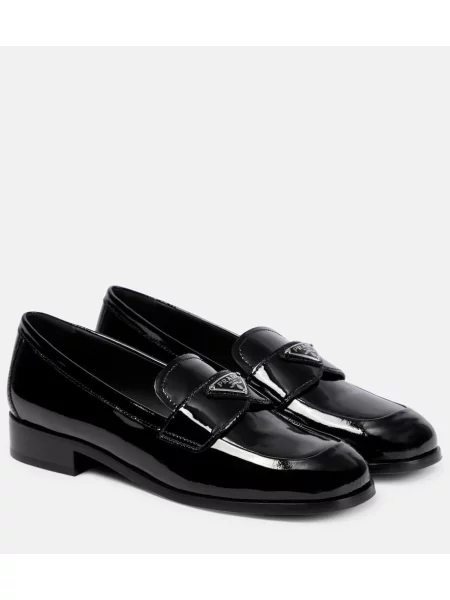 Pantofi loafer Prada din piele de lac negru