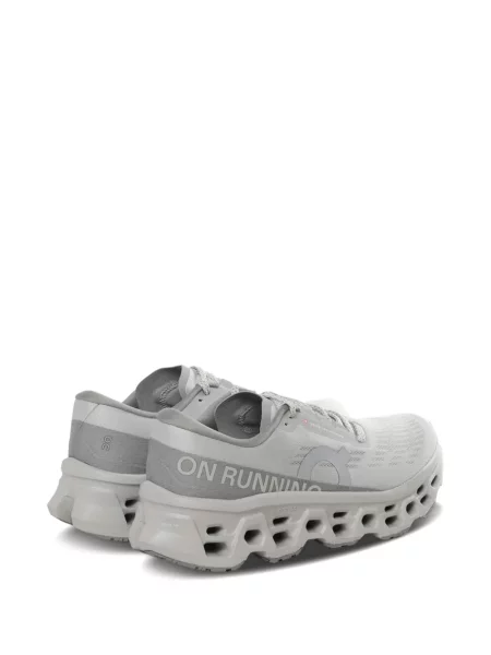 Sneakerși On gri