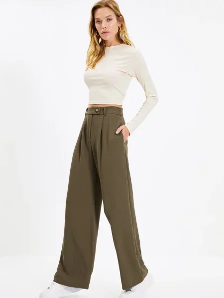 Pantaloni Trendyol maro