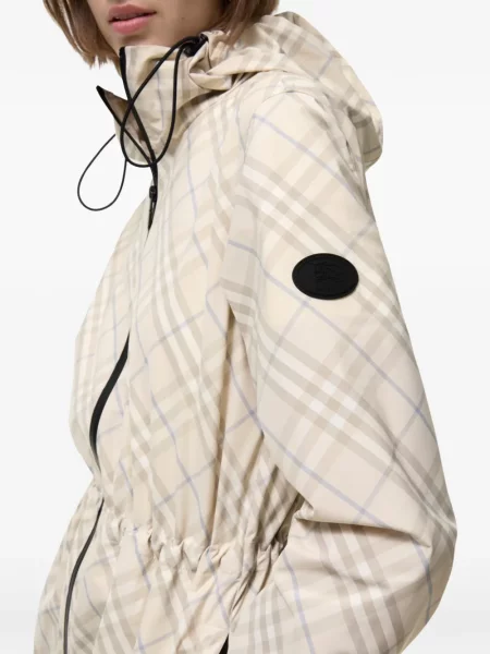 Ușor geacă Burberry în carouri