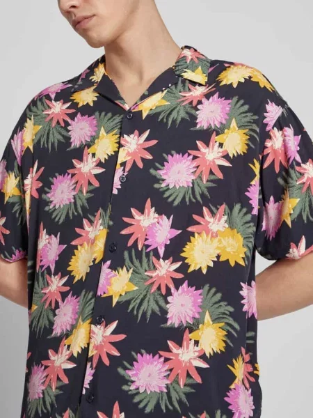 Koszula casualowa o kroju regular fit z kołnierzem z połami model ‘JORLUKE TAMPA’ Jack & Jones