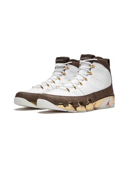 Sneakerși Jordan alb