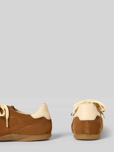Sneakersy ze skóry z detalem z logo Model Sperly' Gant brązowe