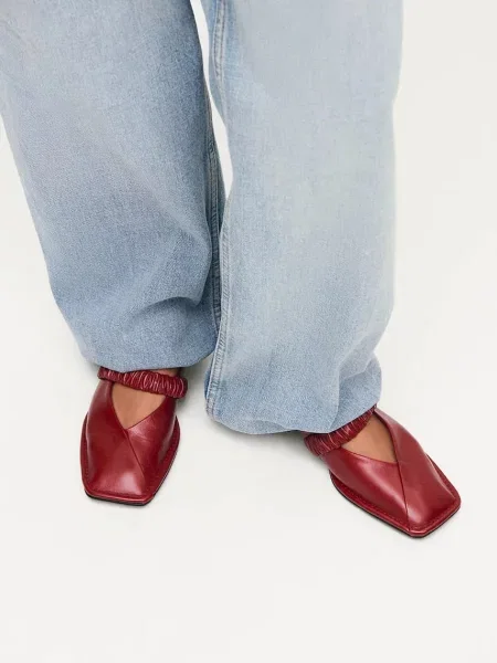 Кожаные балетки Alohas