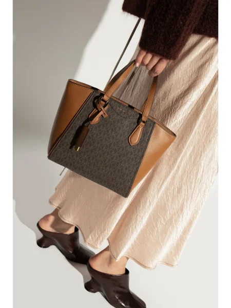 Didelis rankinė ant juosmens Michael Michael Kors juoda