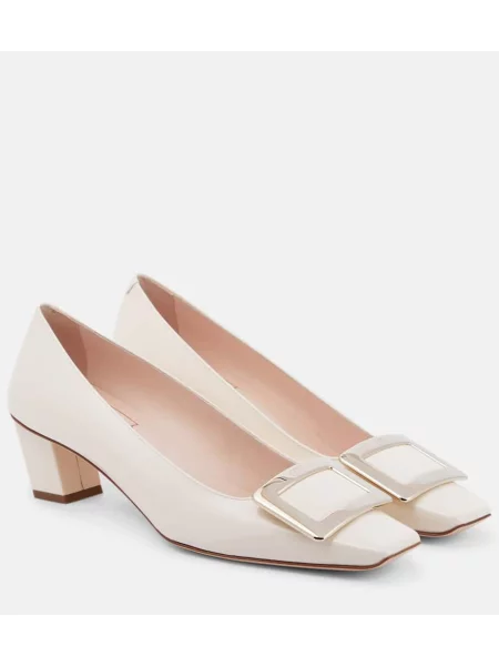 Pantofi cu toc Roger Vivier din piele de lac bej