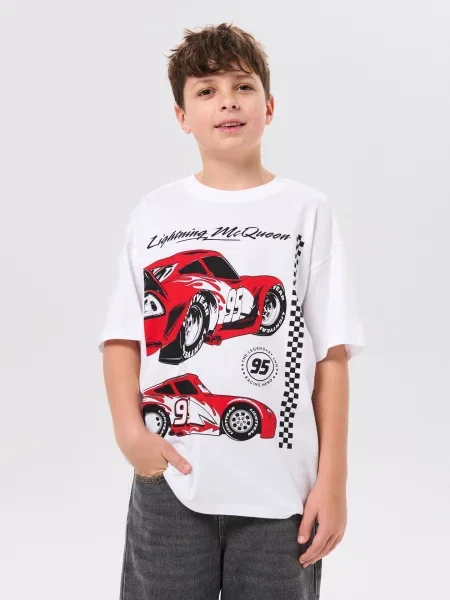 Sinsay Tričko s závodním motivem Cars bílá