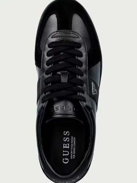 Кроссовки Guess
