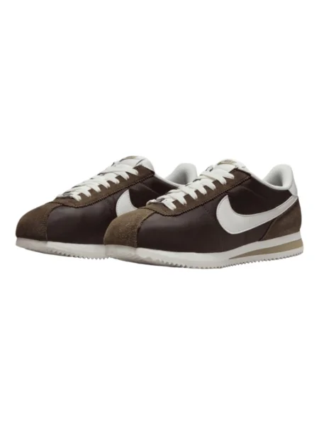 Pantofi Nike maro