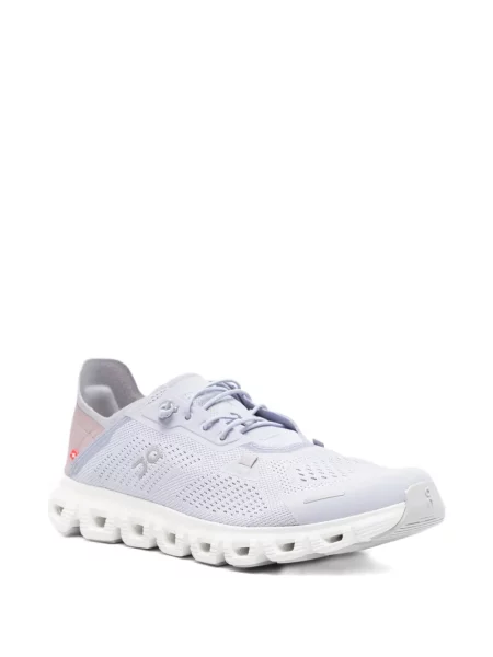 Sneakerși On albastru