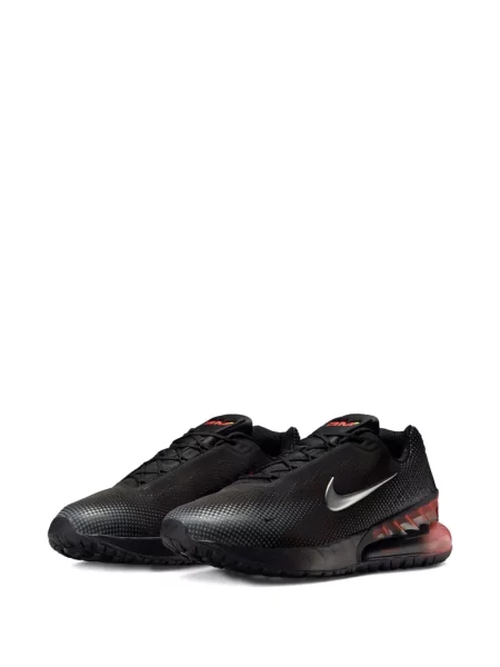 Trčanje natikače Nike od flisa s printom crna