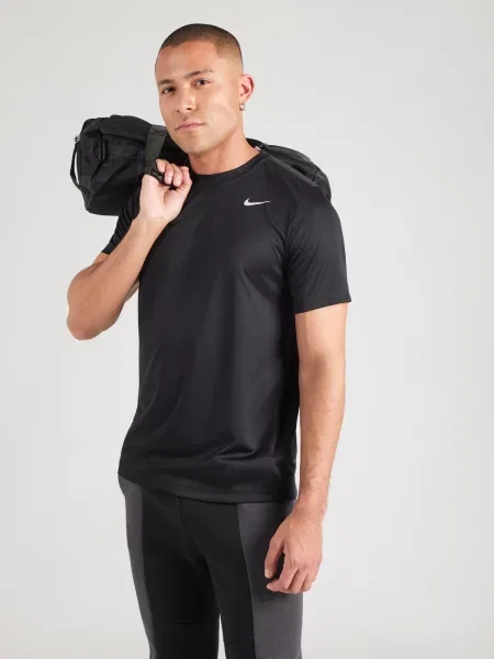 NIKE Funkčné tričko čierna