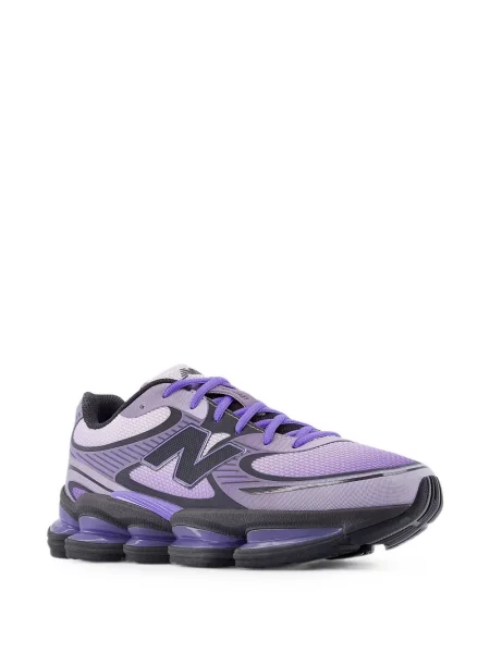 Sneakerși New Balance cu șireturi din dantelă violet