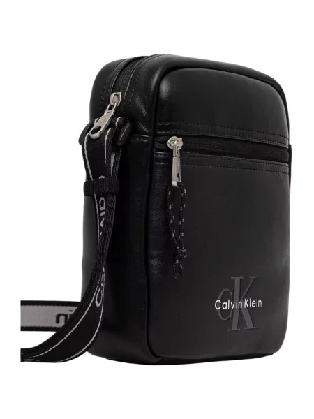 Calvin Klein Oldaltáska fekete