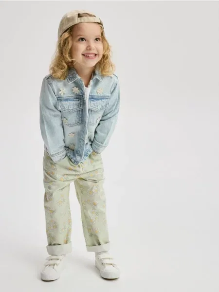Reserved Pantaloni cu model verde