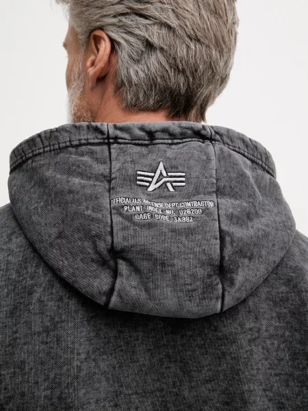 Свитер Alpha Industries с автографом