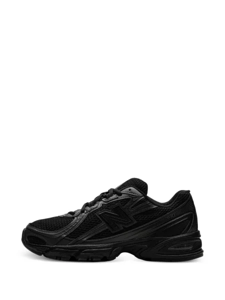 Patentni zatvarač na pola tenisice New Balance crna