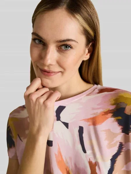 T-shirt o kroju relaxed fit z Tom Tailor czerwona