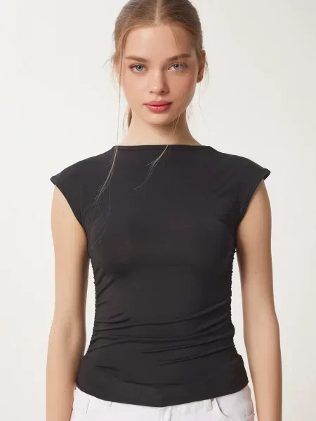 Happiness İstanbul Tricou negru