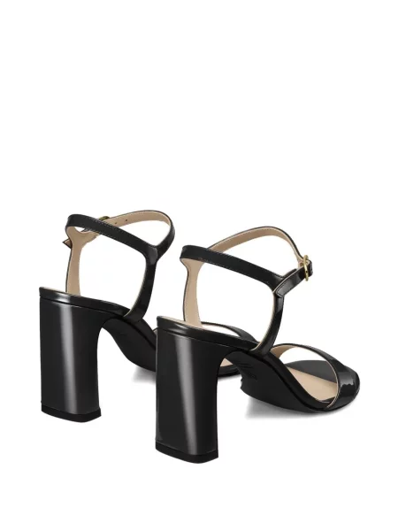 Δερμάτινα σανδάλια Stuart Weitzman από λουστρίνι μαύρο