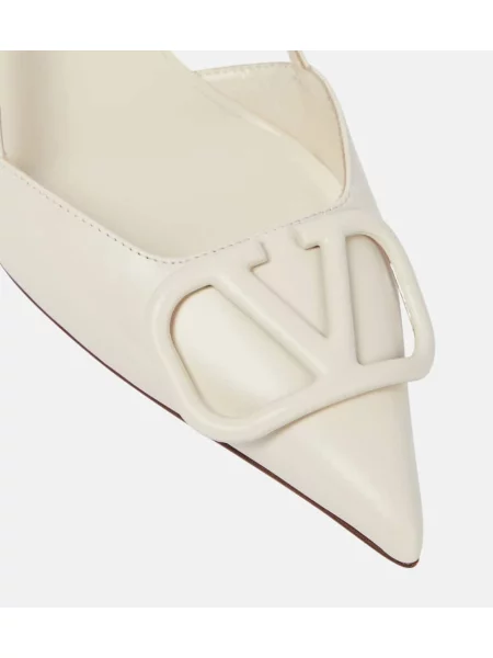 Pantofi cu toc Valentino Garavani din piele slingback alb