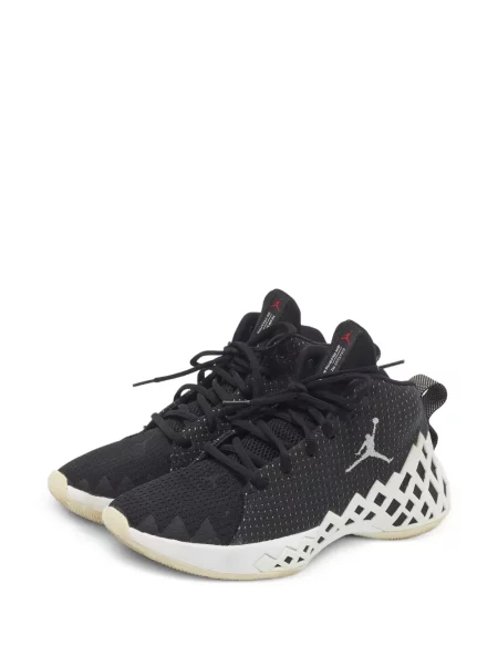Sneaker Jordan fekete