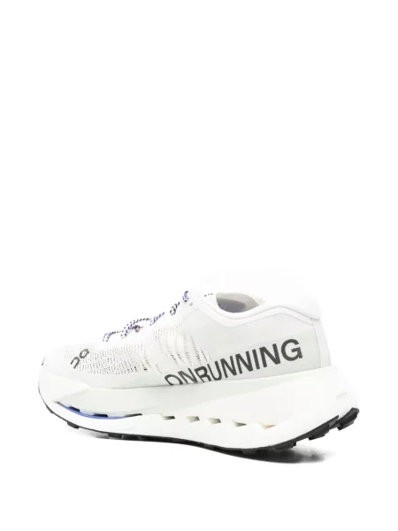 Sneakerși On cu autograf alb