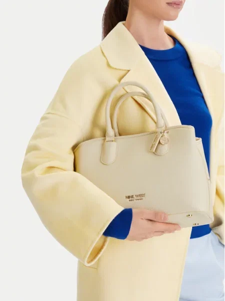 Nine West Дамска чанта Екрю