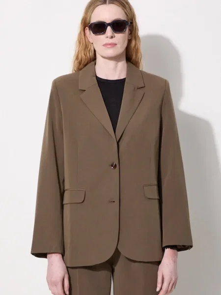 Samsoe Samsoe sacou un singur rand de uni verde