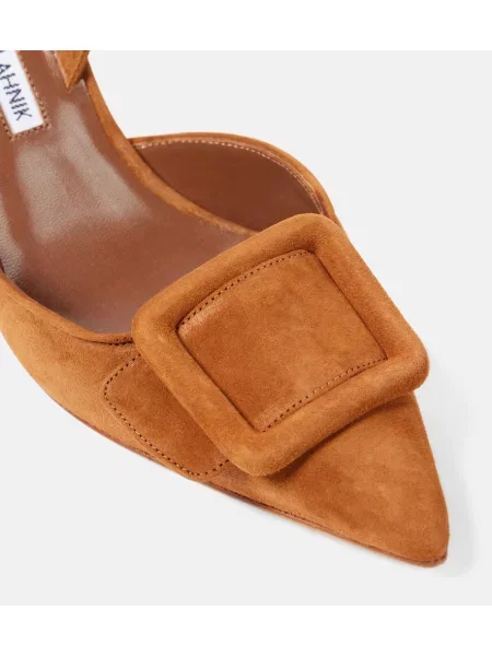 Pantofi cu toc Manolo Blahnik din piele de căprioară slingback maro
