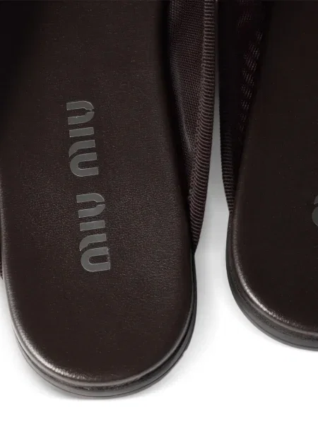 Papuci tip mules Miu Miu fără toc maro