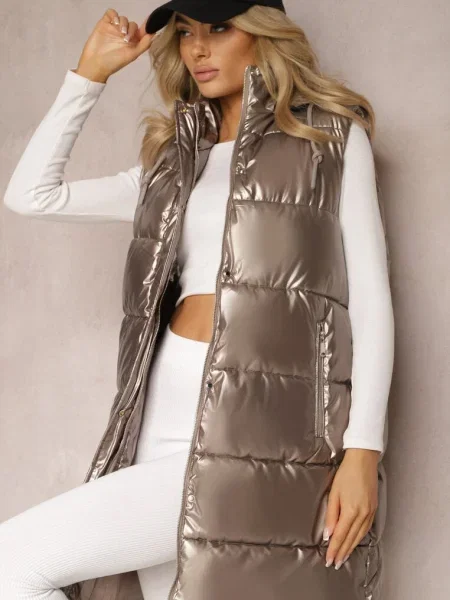Vestă maro-aurie cu model matlasat și glugă Brisel auriu