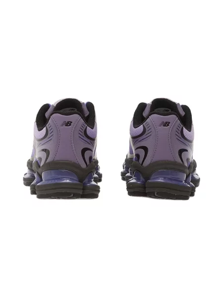 New Balance Sneakers violet