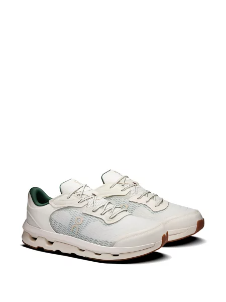 Sneakerși On