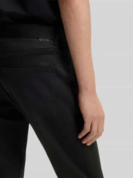 Spodnie o kroju slim fit z mieszanka w 5 kieszeni model Boss czarne