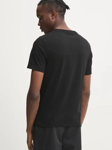 Tričko Guess Jeans s potiskem černá