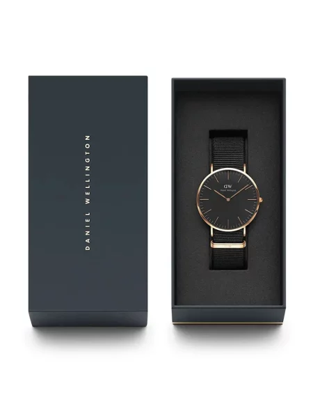 Часы Daniel Wellington черные