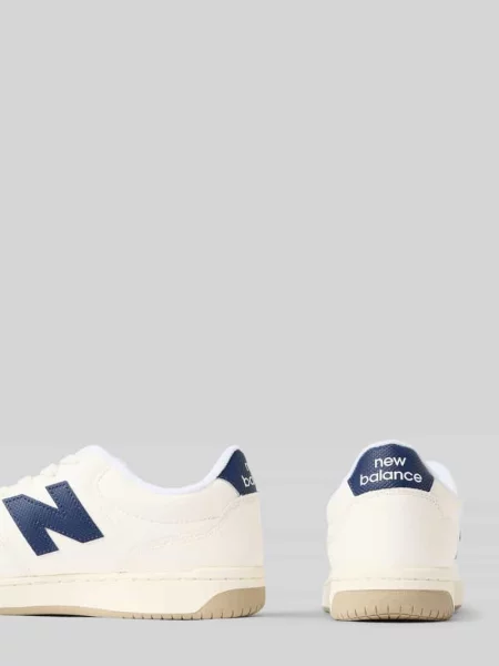 Sneakersy z detalami z logo Model New Balance beżowe