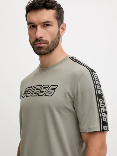 Футболка Guess