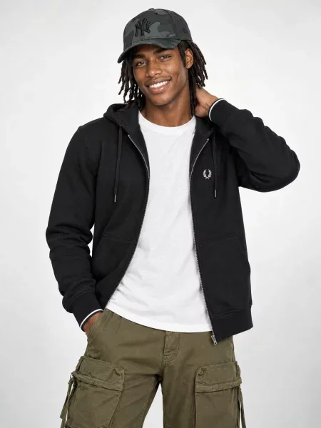 Mikina na zips Fred Perry s kapucňou čierna