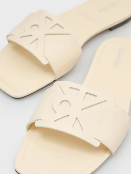Кожаные шлепанцы Calvin Klein бежевые
