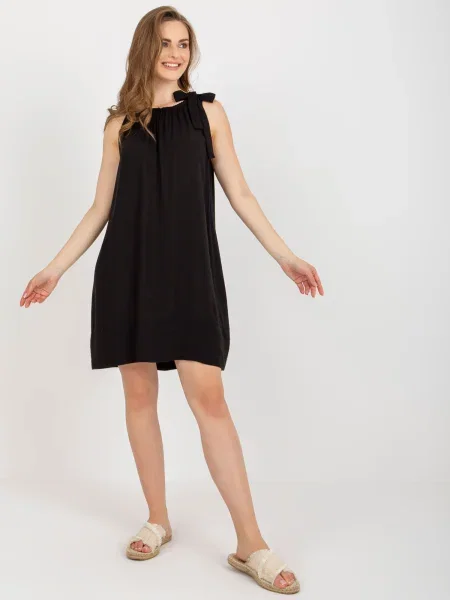 Rochie Fashionhunters de costum negru