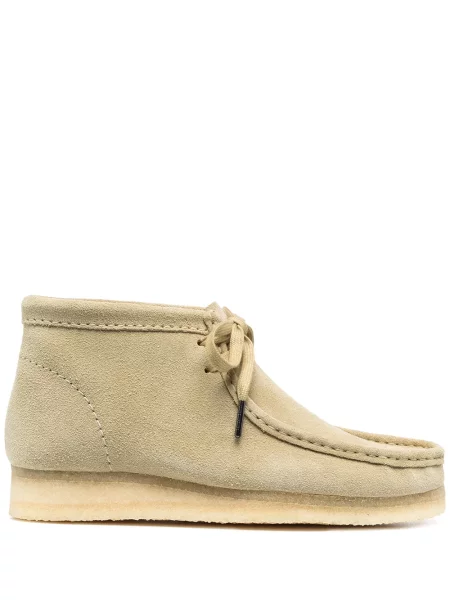 Cizme scurte Clarks Originals din piele de căprioară