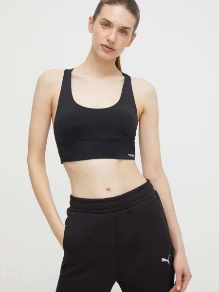 Спортен сутиен Puma с изчистен дизайн черно
