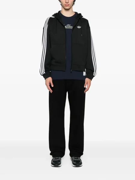 Kraťasy Adidas s polovičními zipem s kapucí černé