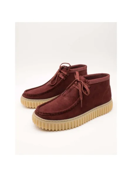 Šnurovacie tenisky Clarks vínová