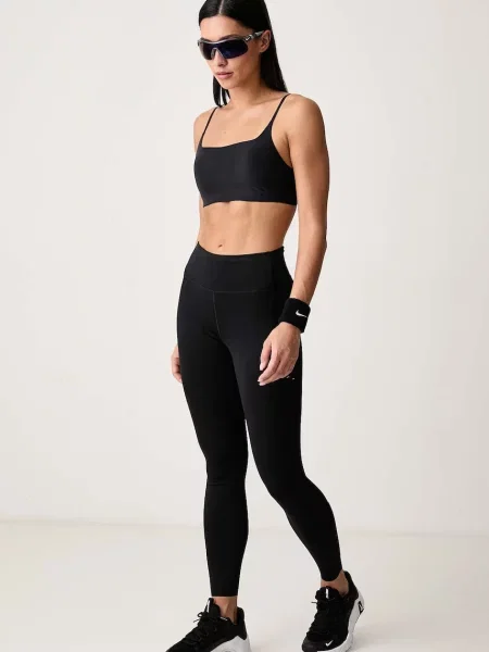 Nike αθλητικό κολάν γυναικείο Swift μαύρο